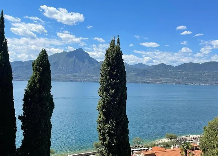 Inessa Torri Del Benaco