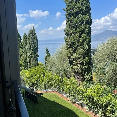 Inessa Lägenhet Torri Del Benaco